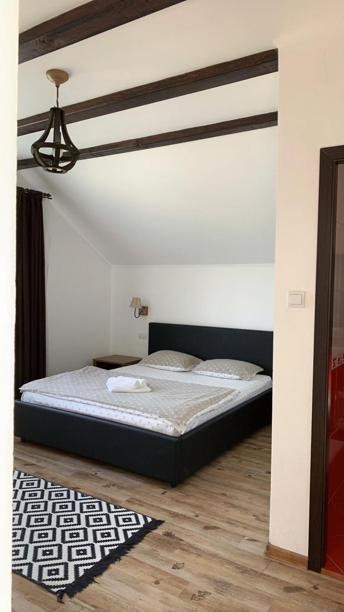 Casa Paunescu Milostea Екстер'єр фото